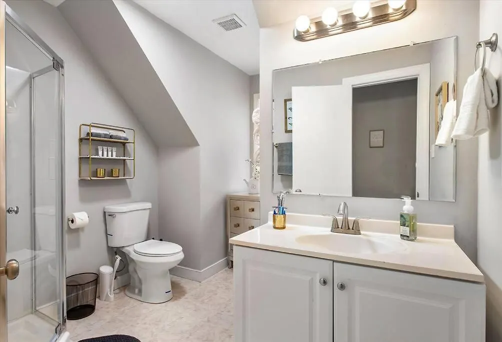 Casa de Férias Modern Comforts, Classic Charm: Neighborhood Gem Richmond